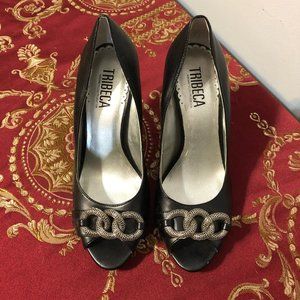 Kenneth Cole Women's Black Pumps